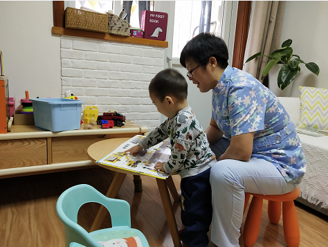育兒嫂教你嬰兒日常護(hù)理，為寶寶帶來(lái)專業(yè)關(guān)愛(ài)（育兒嫂教你嬰兒日常護(hù)理的重要性）